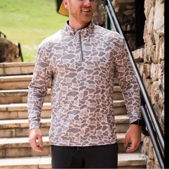 BURLEBO - Performance Quarter Zip - Classic Deer Camo - Picture 2 of 4
